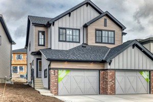 featured image of 32 Heritage Crt