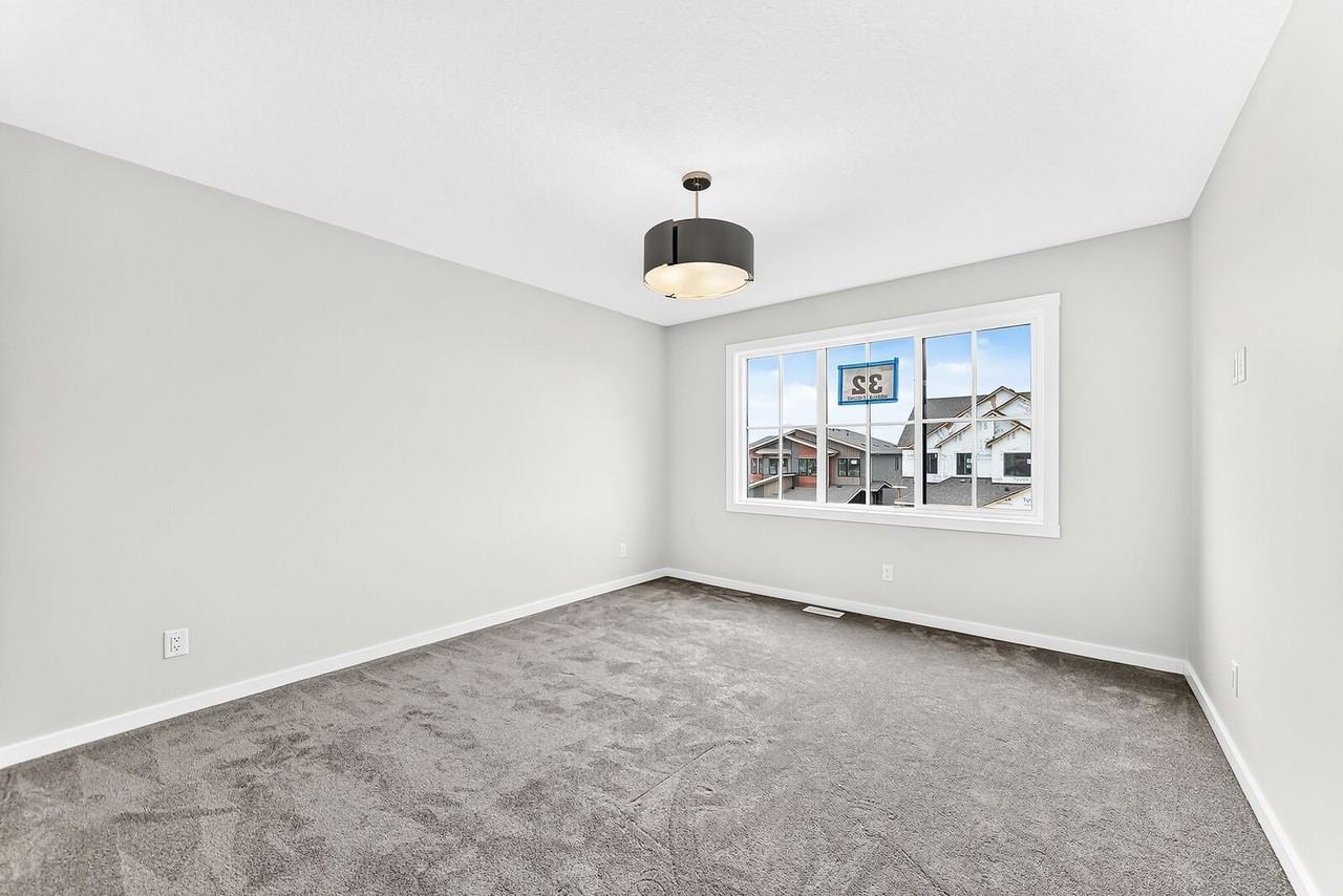 32 Heritage Crt - Photo 6 of 14