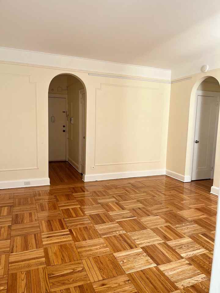 222 Christie St #3F - Photo 7 of 10