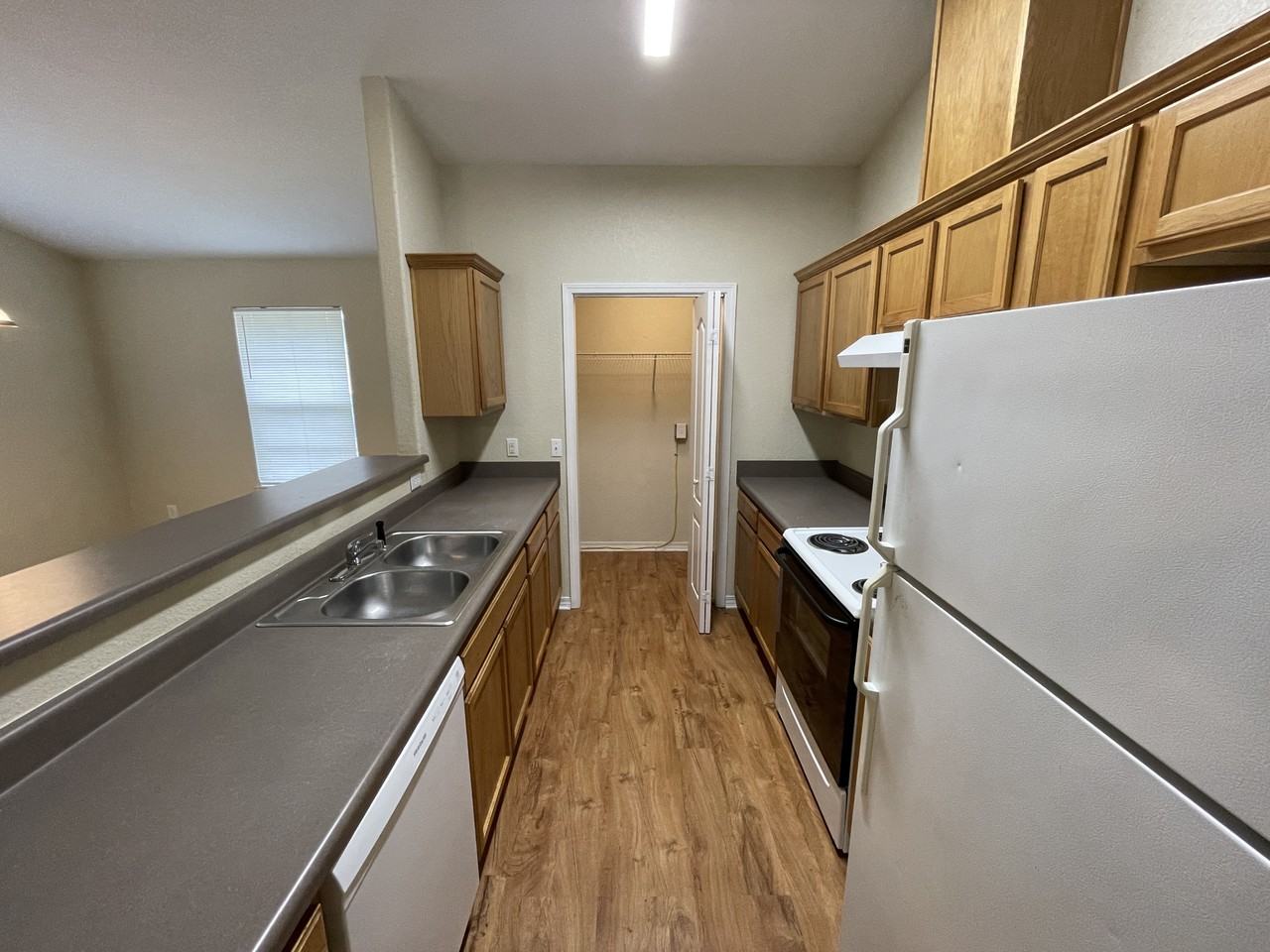 5181 Viking Rd #NA - Photo 7 of 19