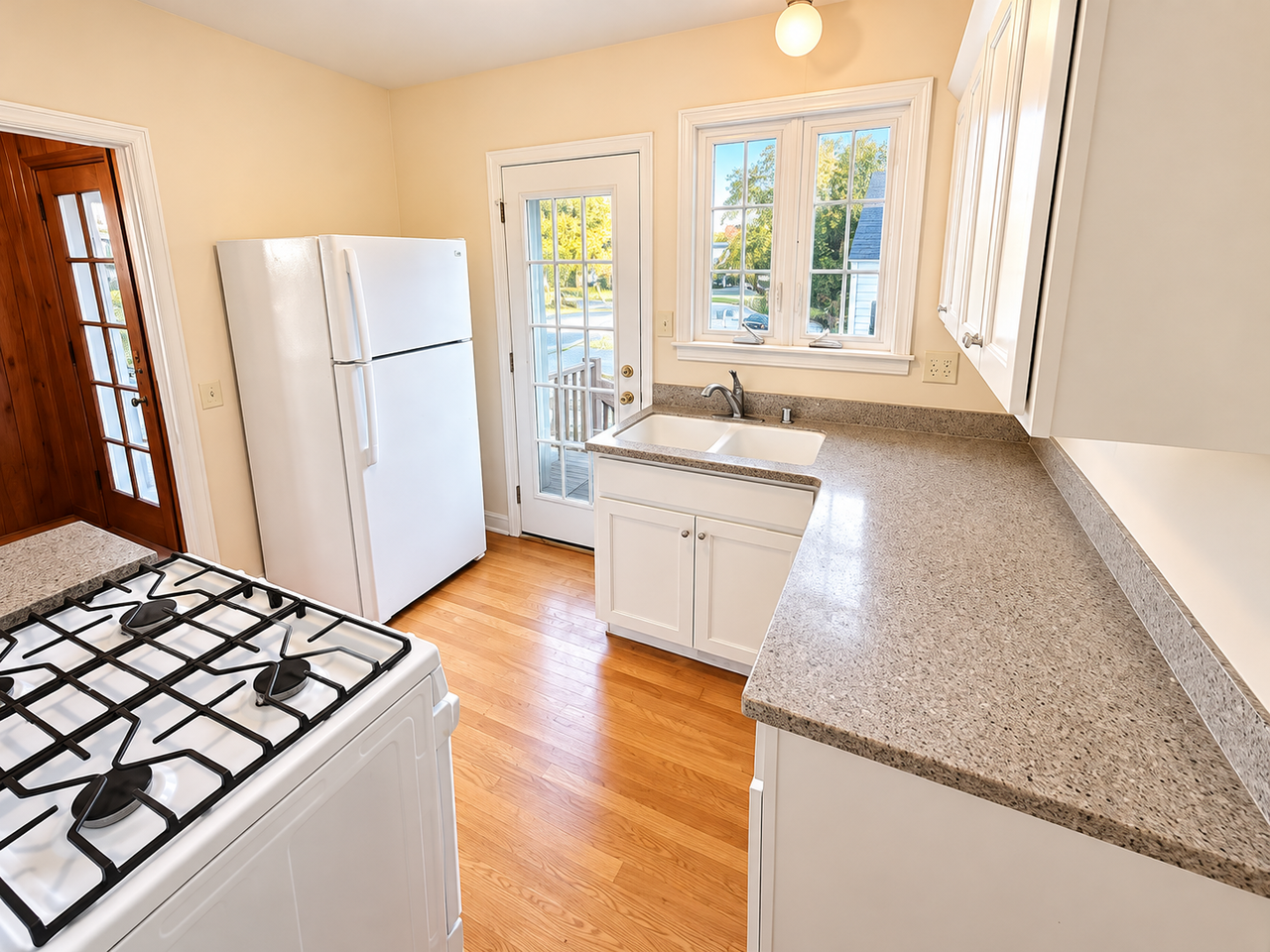 401 Russell St #NA - Photo 4 of 18