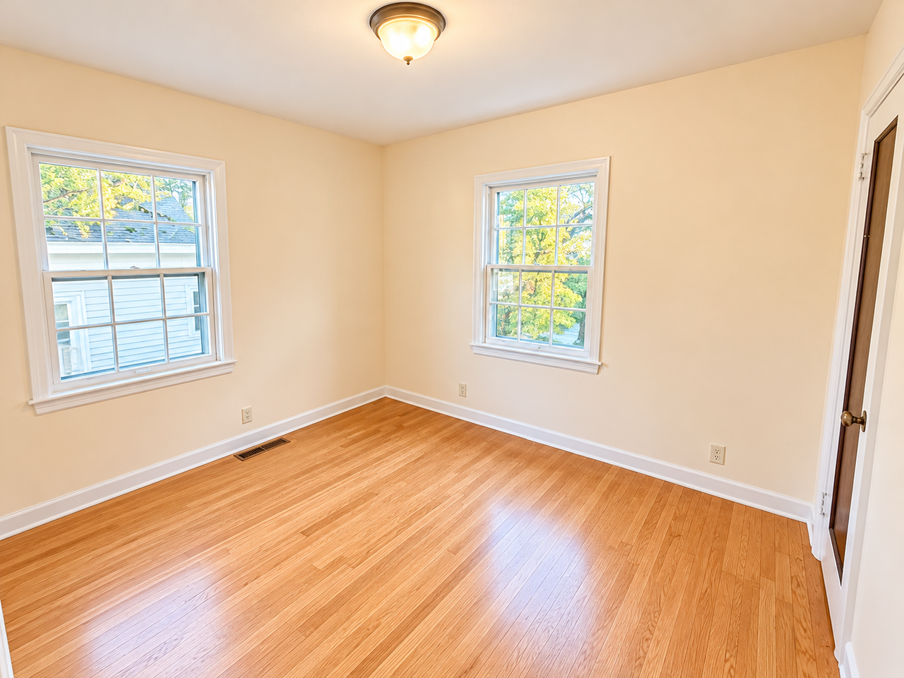 401 Russell St #NA - Photo 5 of 18