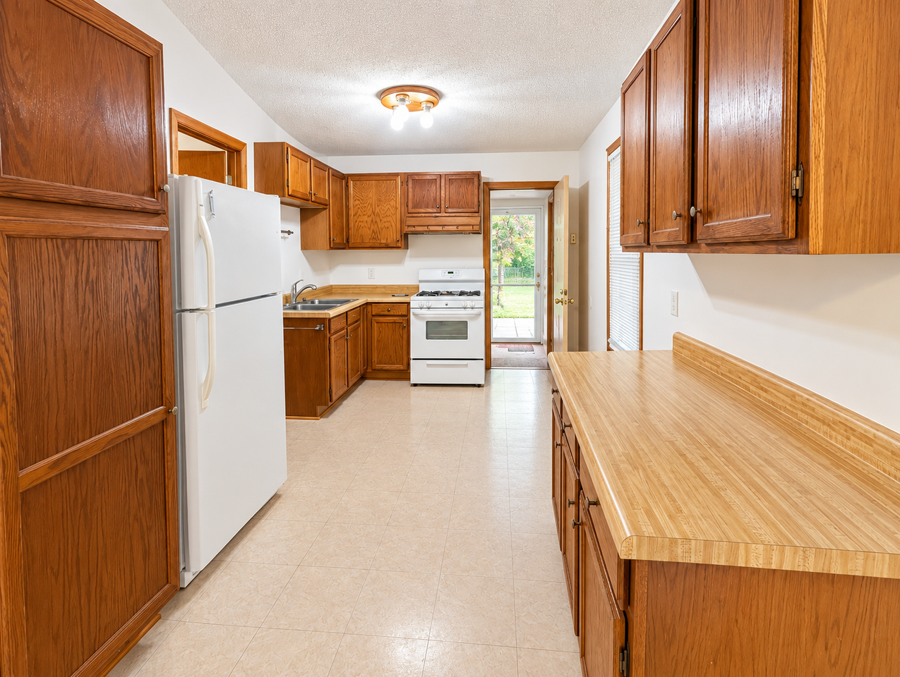 1607 California St Ne #1 - Photo 6 of 9