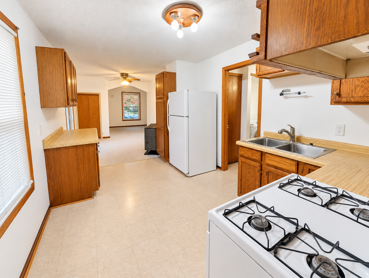1607 California St Ne #1 - Photo 7 of 9