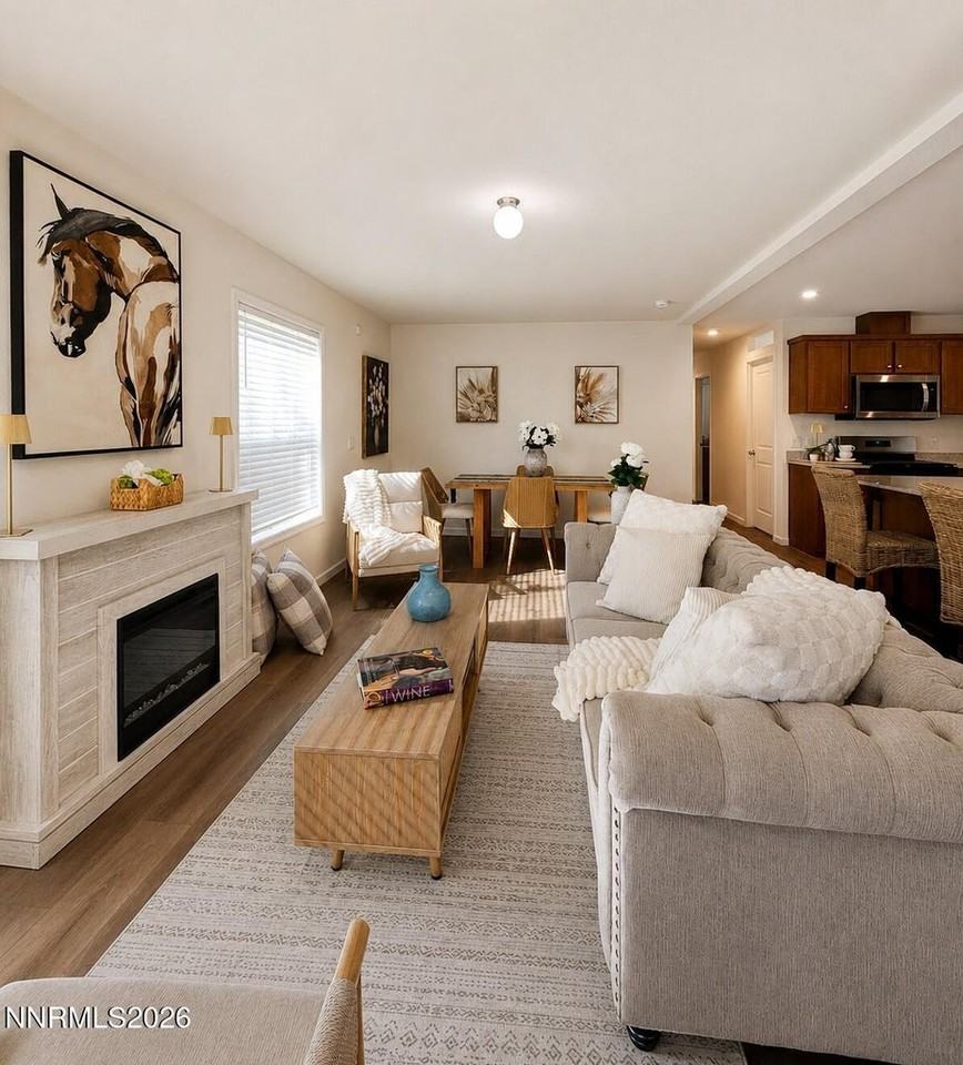 1322 Kingslane #NA - Photo 2 of 12