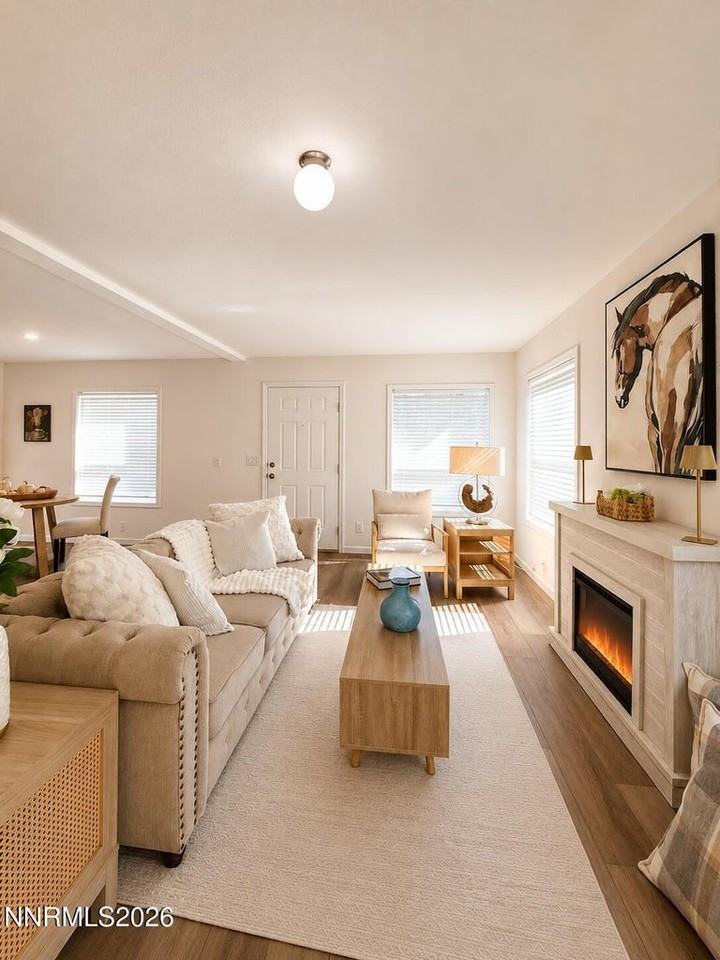 1322 Kingslane #NA - Photo 3 of 12