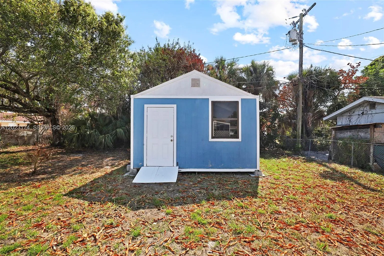 1013 Hispana Ave #NA - Photo 6 of 31