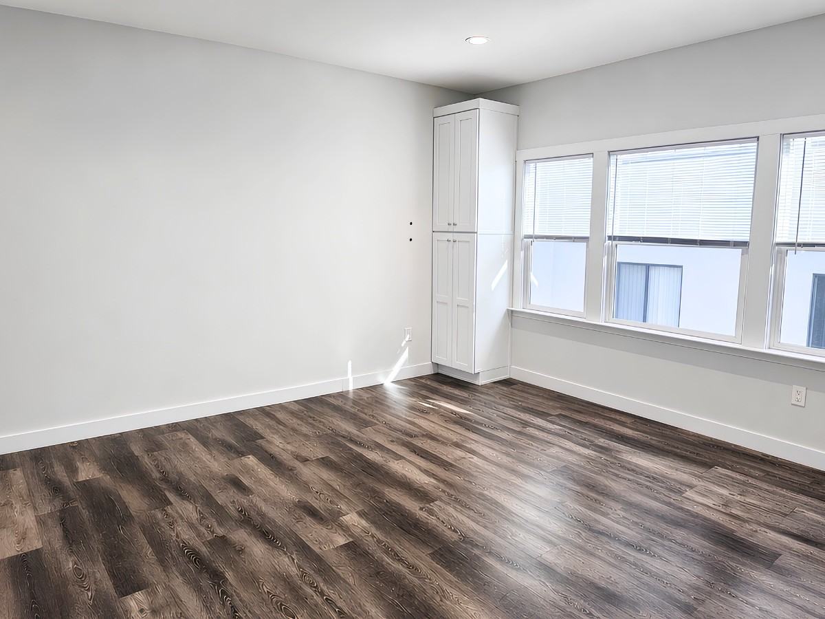 831 S Catalina St #1-2 - Photo 4 of 12