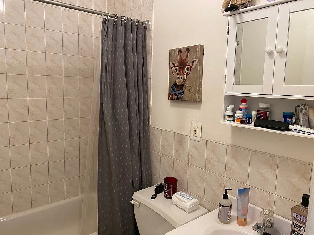 2505 23rd St #1 - Photo 5 of 18