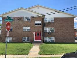 featured image of 371 Johnson Ave #B7