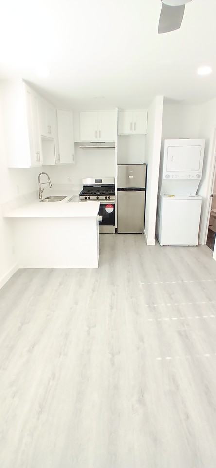 657 Carefree Dr - Photo 2 of 11