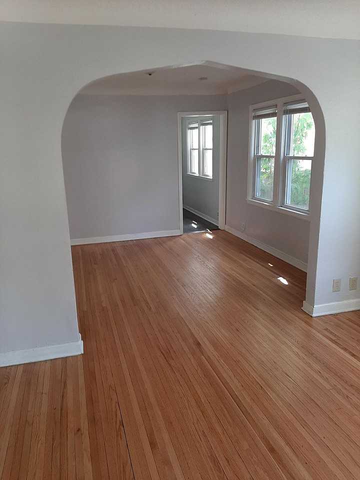 3329 Oakland Ave #NA - Photo 3 of 24