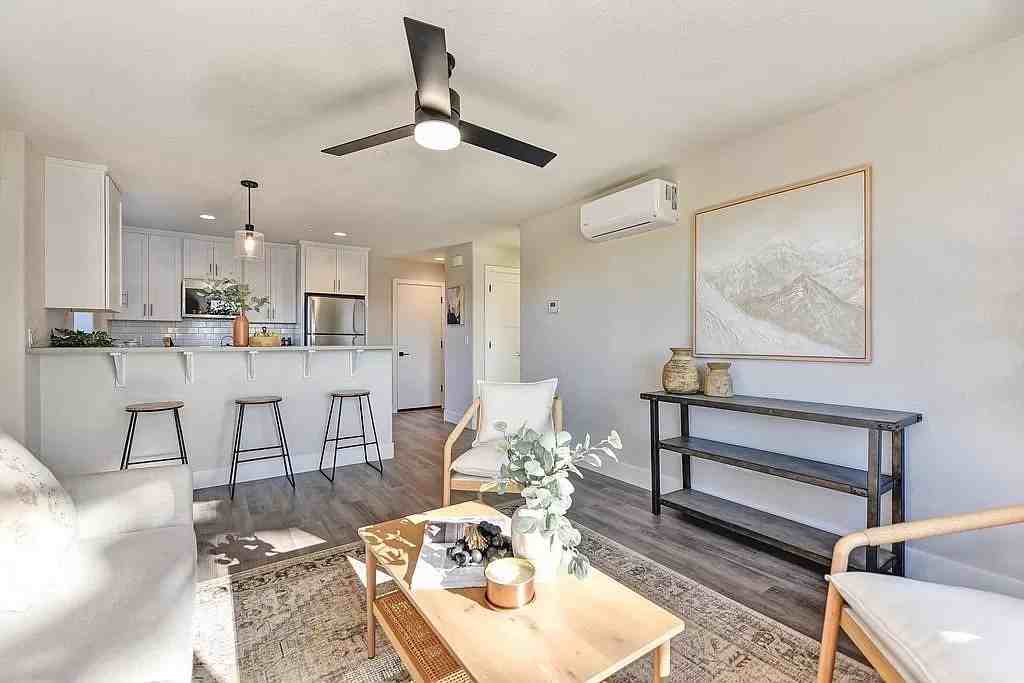 2754 Commons Pl #NA - Photo 5 of 13