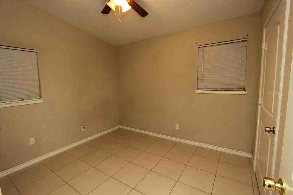 622 Glenfield Dr #NA - Photo 4 of 8