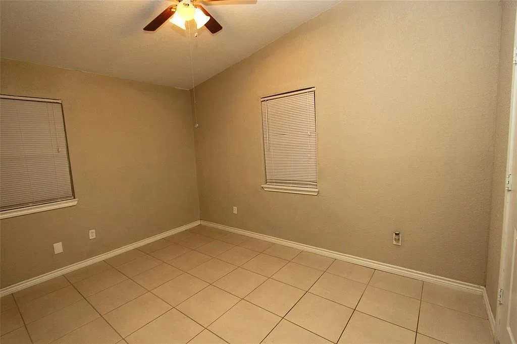 622 Glenfield Dr #NA - Photo 6 of 8