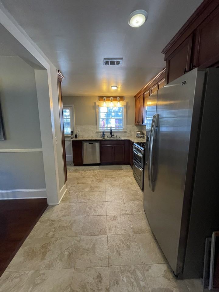755 Berkeley Ave Nw #NA - Photo 7 of 26
