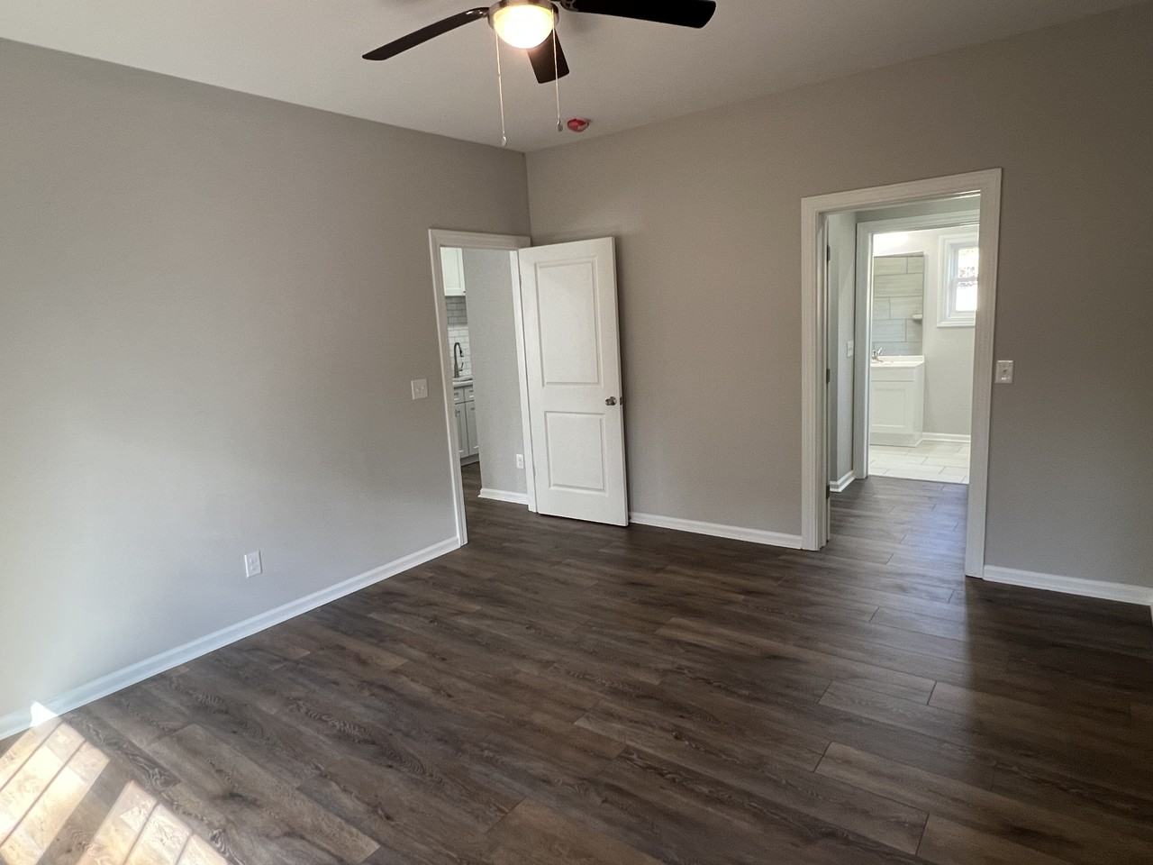 2920 Shamrock Dr - Photo 6 of 21