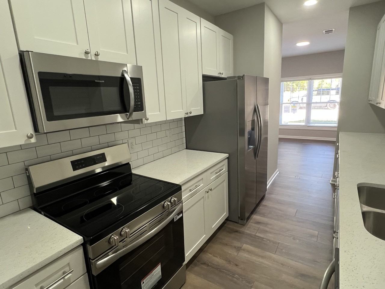 2918 Shamrock Dr - Photo 5 of 18