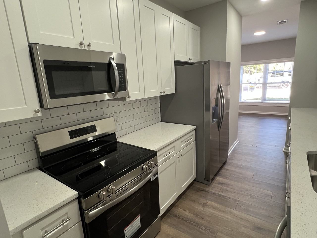 2912 Shamrock Dr - Photo 5 of 18