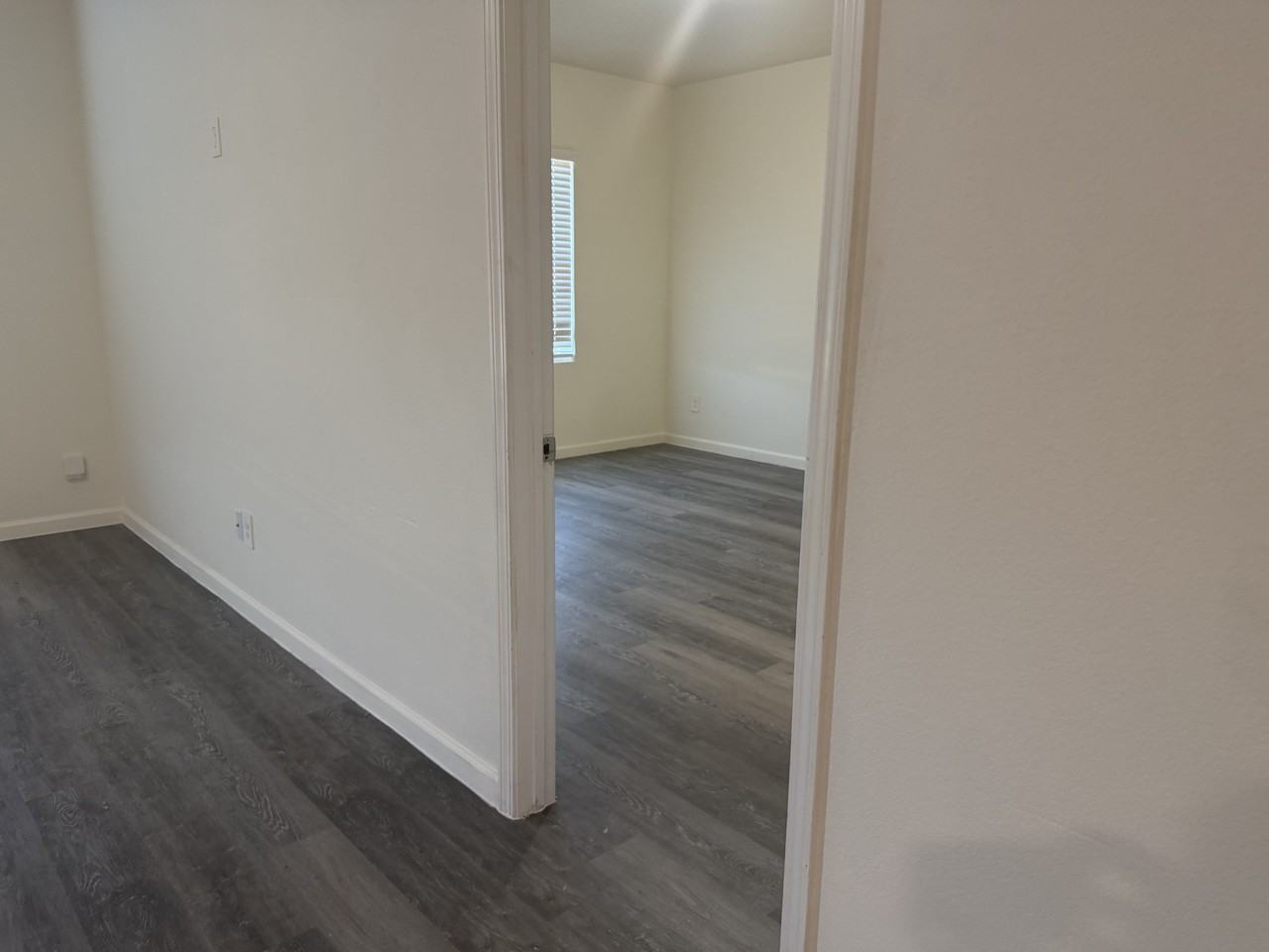 725 Yorkshire Dr #NA - Photo 4 of 19
