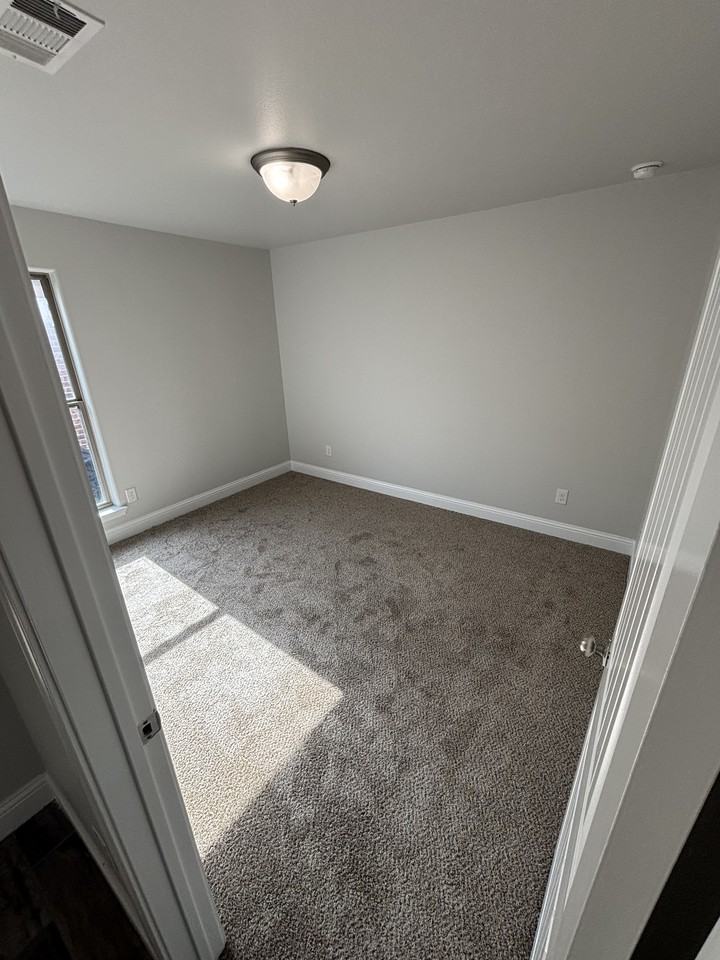 1509 Revolution Dr #NA - Photo 6 of 12