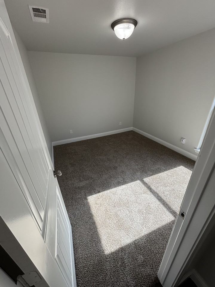 1509 Revolution Dr #NA - Photo 7 of 12