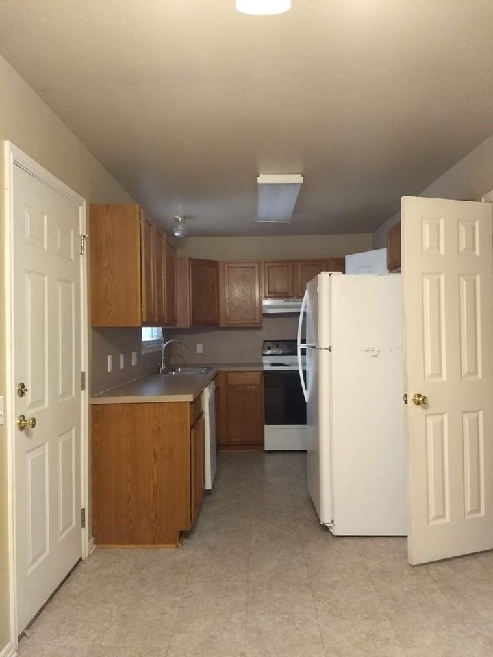 202 Timbercrest Ct - Photo 5 of 42
