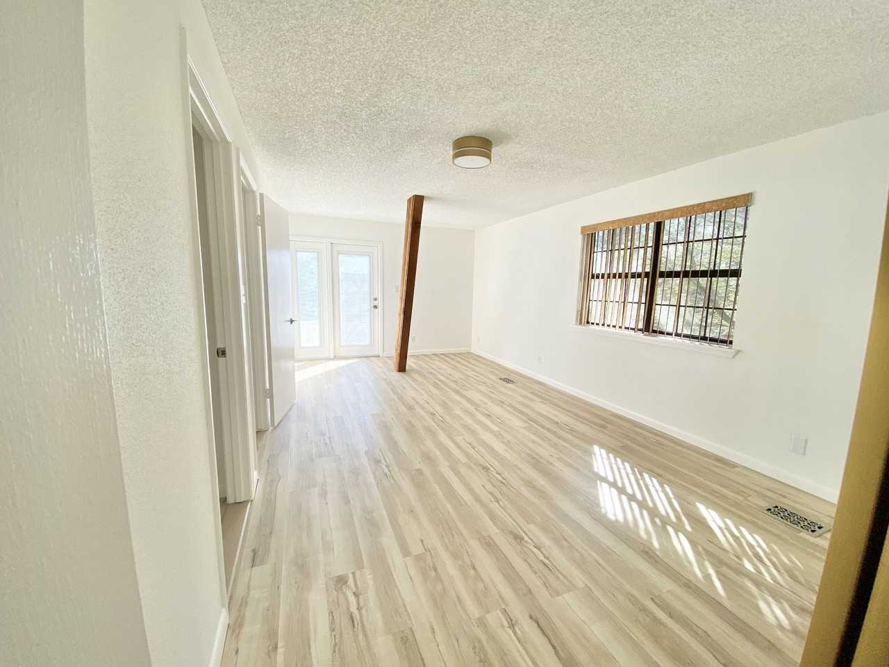 114 Hollaway Ave - Photo 7 of 13