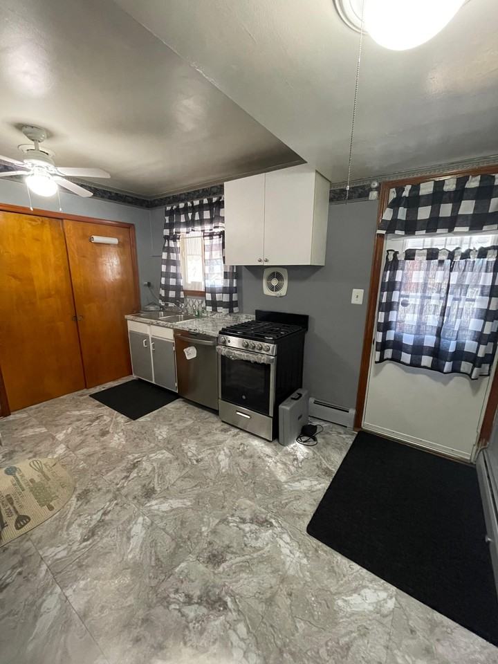 5427 Omaha Ave - Photo 5 of 20