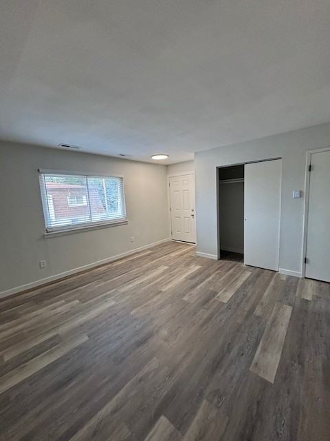2714 Center St #2714D - Photo 4 of 9