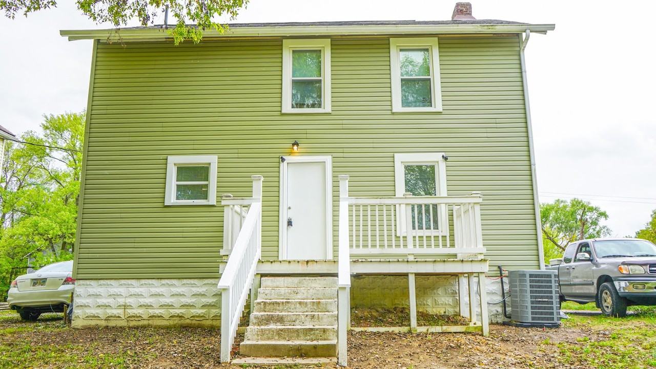 2030 Denune Ave - Photo 2 of 17