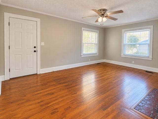615 E Maple Ave - Photo 2 of 10
