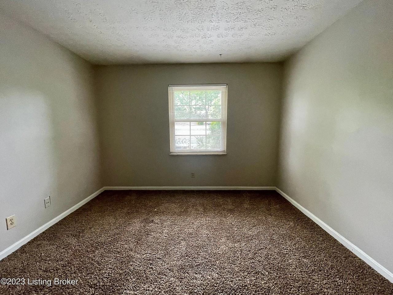 4506 Landside Dr #11 - Photo 2 of 4