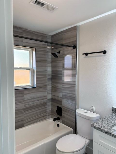 1724 Kennedy Dr #3 - Photo 3 of 10