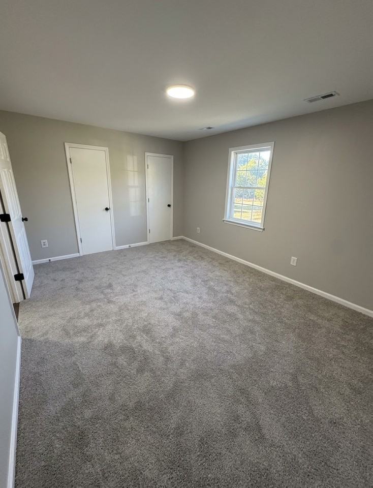 611 Marvin Cir - Photo 4 of 8