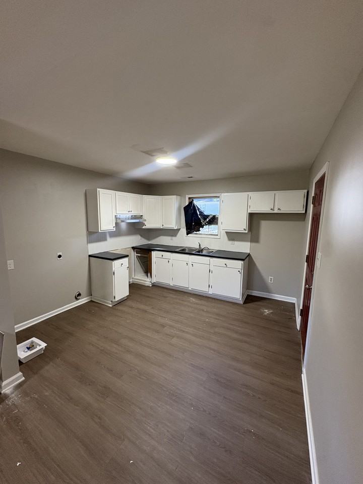 611 Marvin Cir - Photo 7 of 8