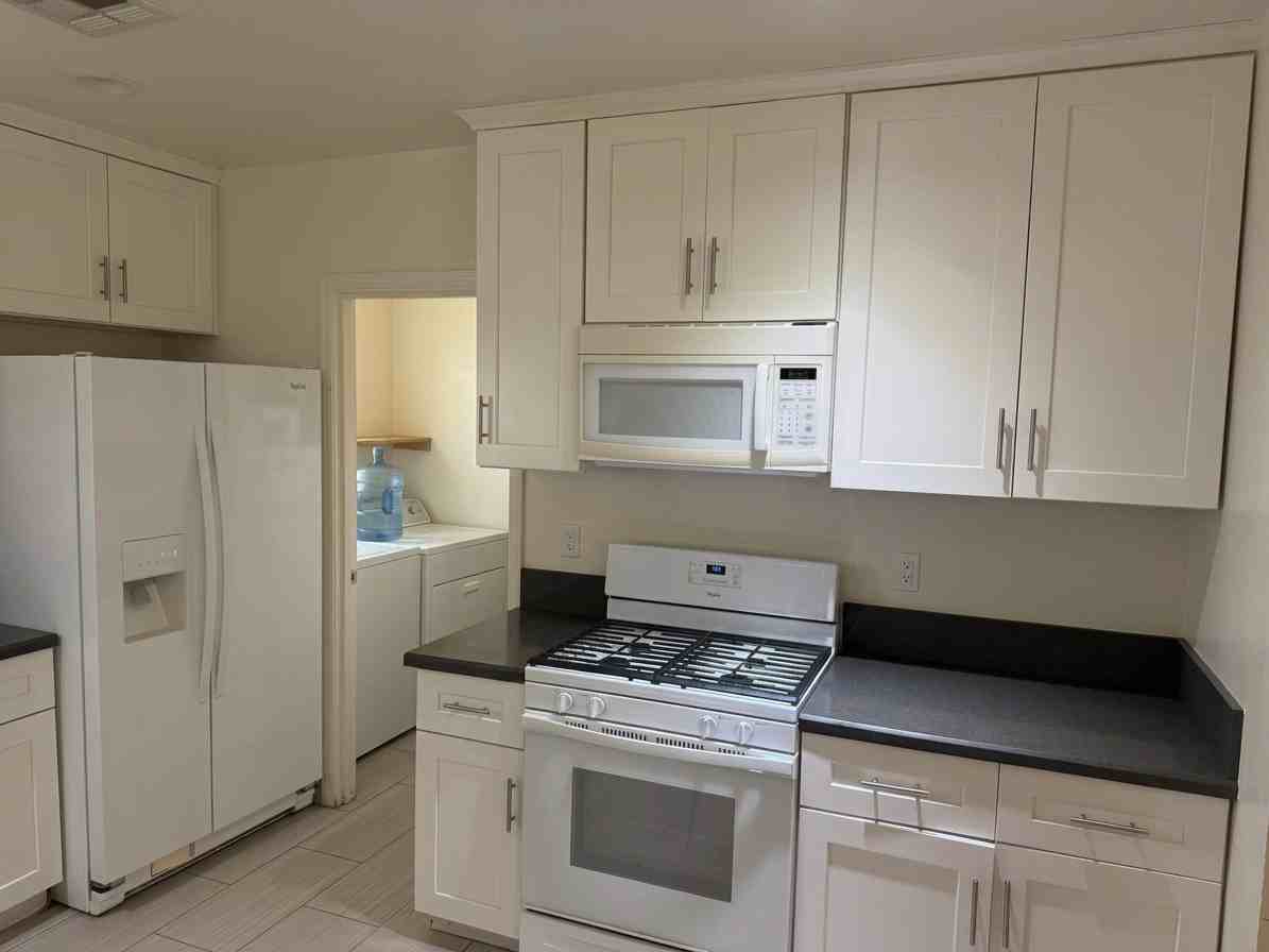 346 E Virginia Ave #346 - Photo 3 of 11
