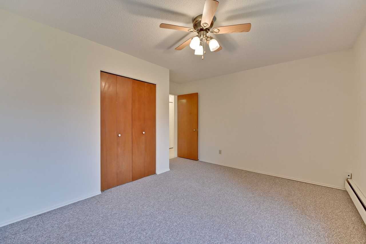 Grace Manor - Photo 5 of 17