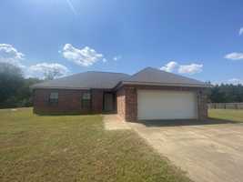 featured image of 194 Small Oaks Rd #1