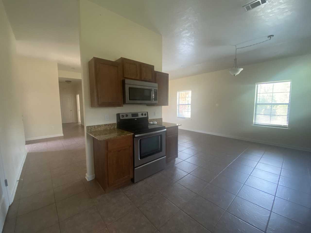 194 Small Oaks Rd #1 - Photo 4 of 20