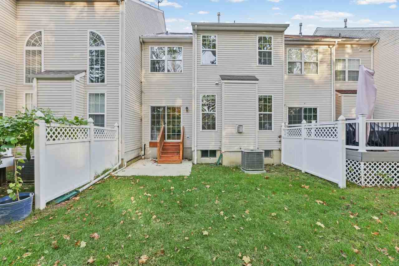 132 Rittenhouse Dr #1 - Photo 3 of 50