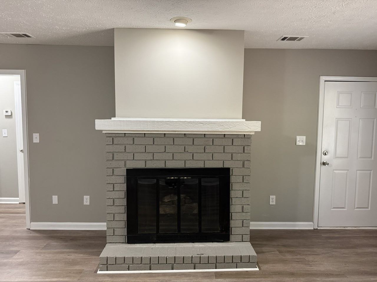 1060/1062 Sourwood Ct - 1060 #1060ATHNS - Photo 5 of 13