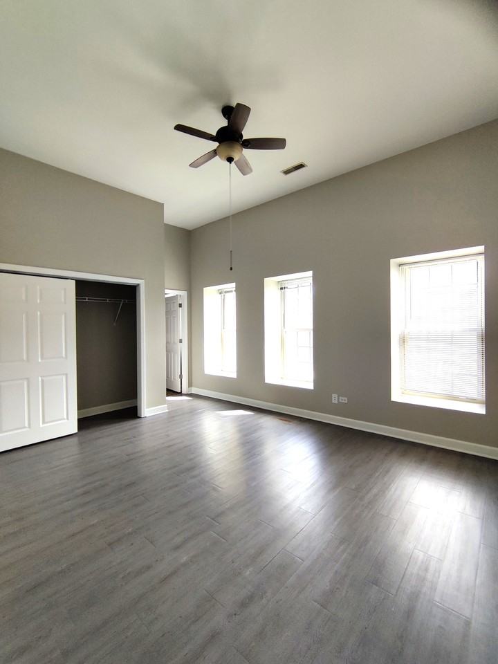 2026 North 3372nd Road503 #503 - Photo 7 of 24