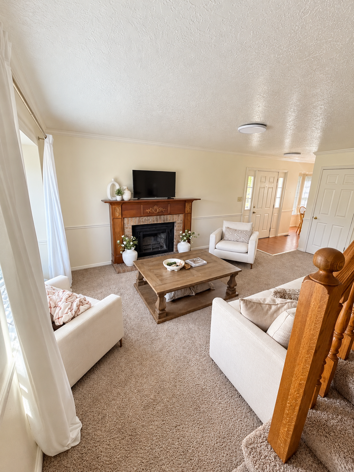 695 N 100 E - Photo 2 of 16