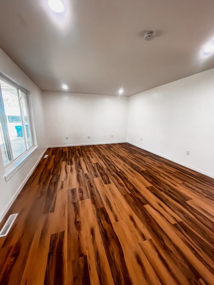 310 N Missouri Ave #1 - Photo 4 of 17