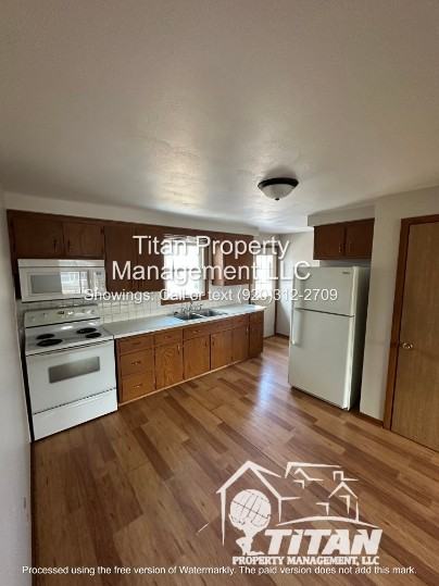 633 Idlewild St #633 - Photo 2 of 8