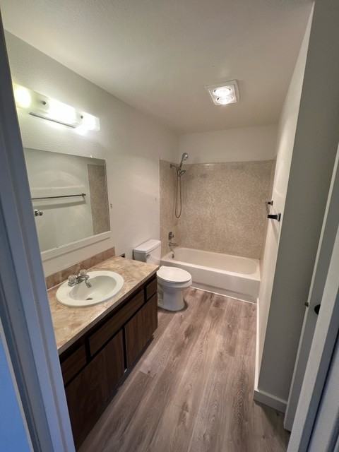 200 Semanski St #4 - Photo 6 of 14