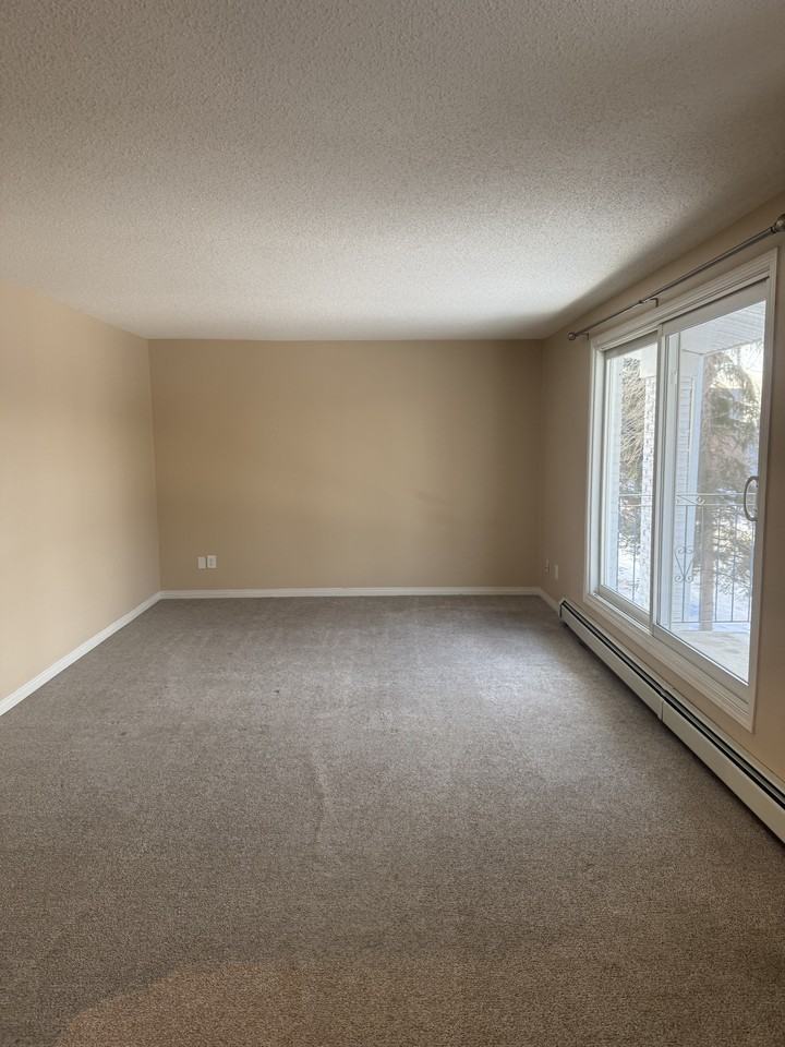 Glen Arden - Photo 2 of 5