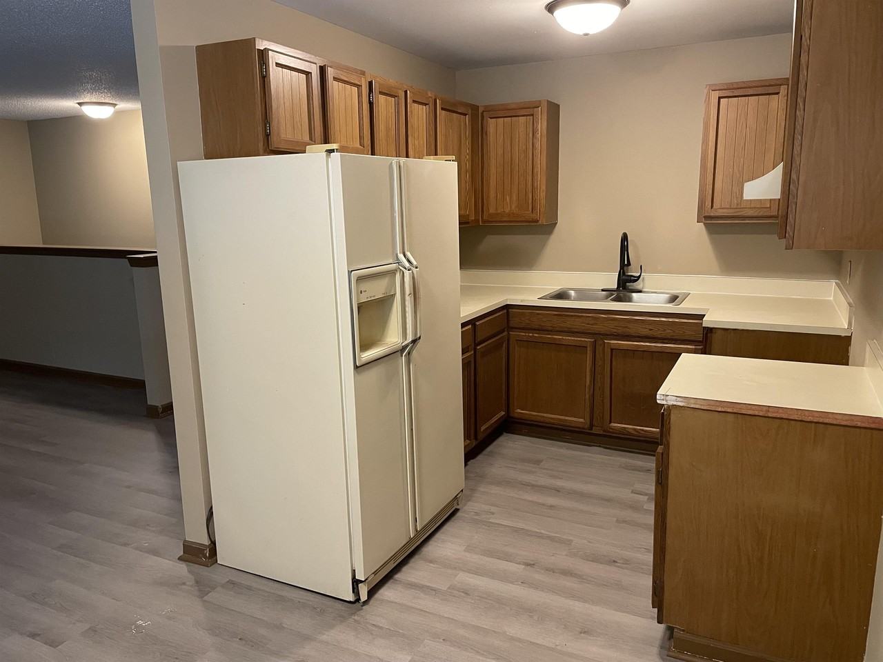 348 Oxford Ct #3 - Photo 5 of 6