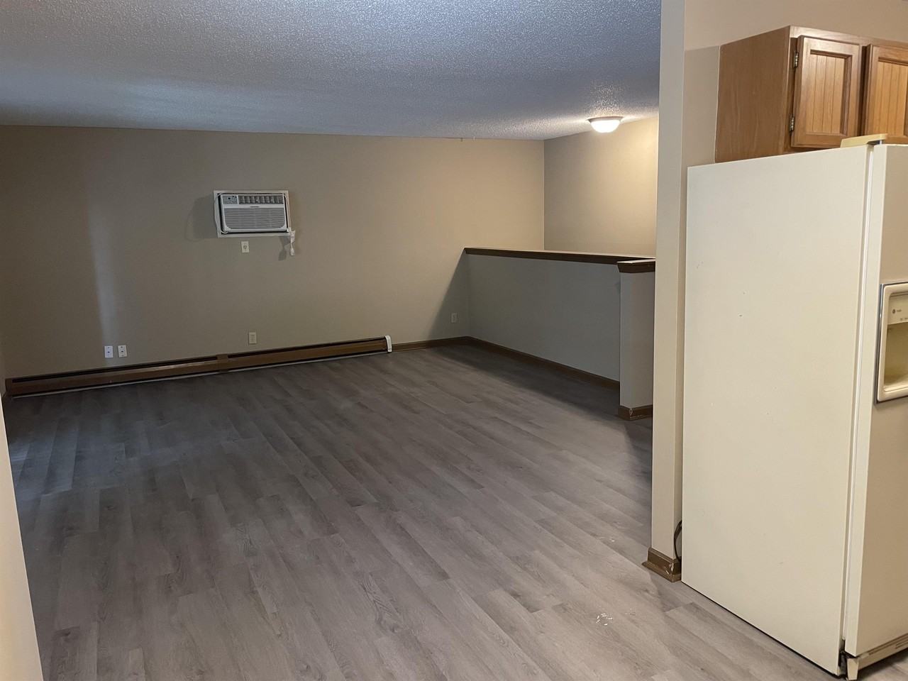 348 Oxford Ct #3 - Photo 6 of 6